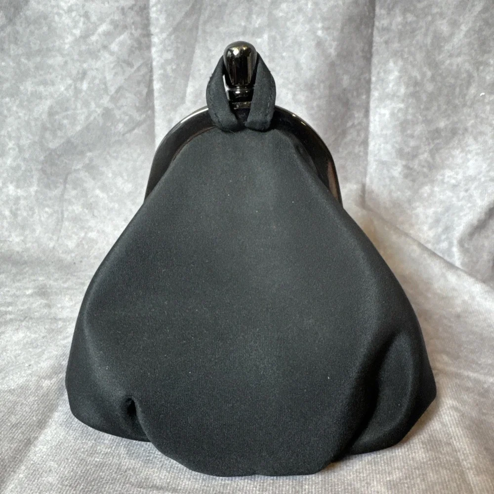 TEARDROP Kiss Lock Wristlet Black Bag Evening Bag Prom Deep Roomy Small VGUC‎